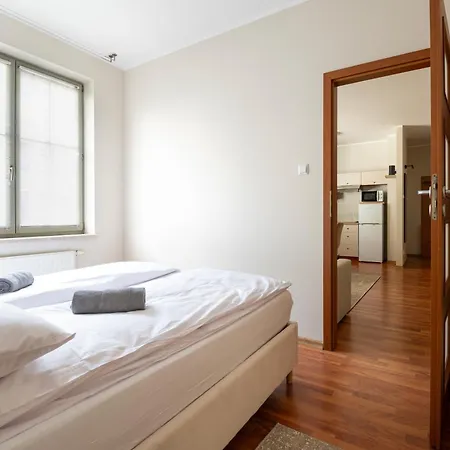 公寓 Cosy 3city In Center With Parking By Renters