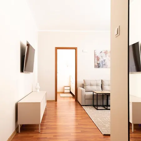 Cosy 3city In Center With Parking By Renters Apartment *