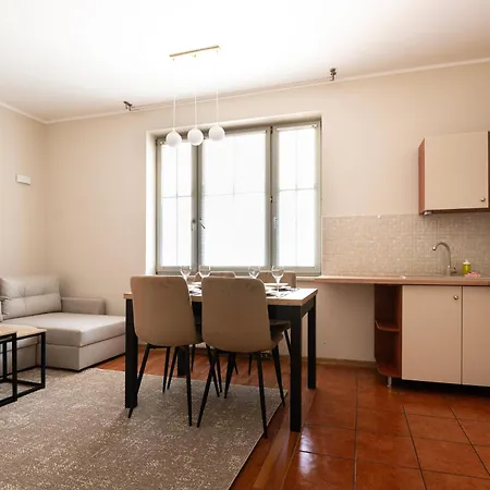 Cosy 3city In Center With Parking By Renters Apartment *